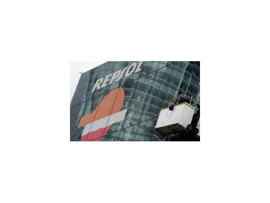 Tras estatización de YPF, ganancia de Repsol bajó 45% en segundo trimestre