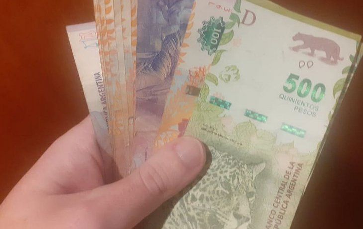 ámbito.com | pesos.jpg