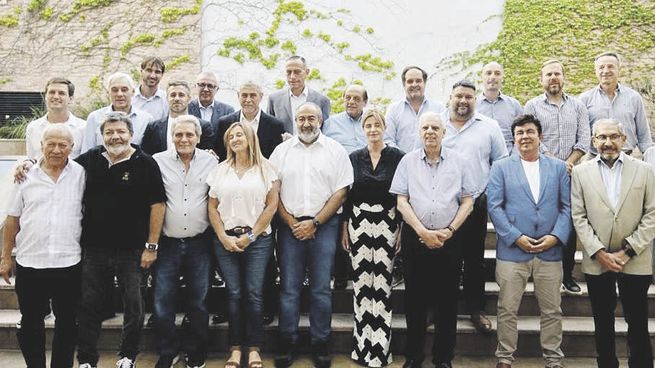 Provincia. La mesa chica de la CGT recibió a una decena de intendentes de la primera y tercera sección electoral bonaerense