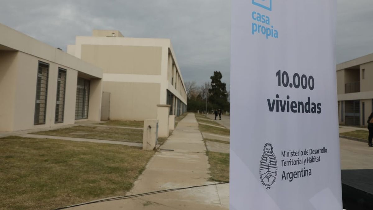 They agree to build a thousand homes under the Casa Propia program in La Rioja