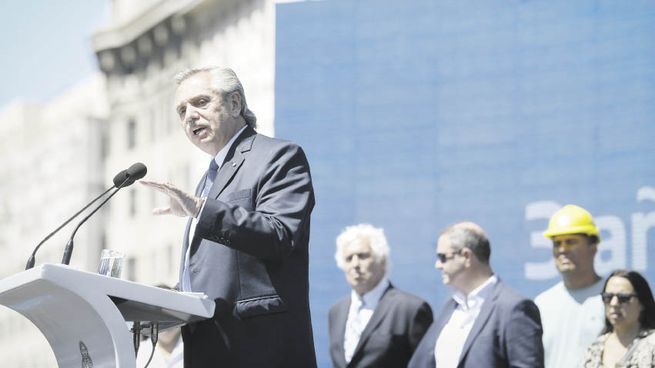 festejo. Alberto Fernández y parte del gabinete recordaron ayer los tres años del mandato presidencial.