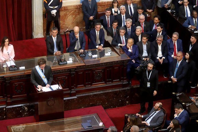Milei anunció el acuerdo ante los gobernadores.