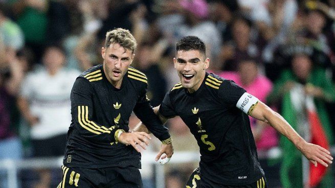 Santiago Giménez fue el héroe de la noche al darle el empate agónico a México ante Corea del Sur, en dos goles, en el amistoso de la fecha FIFA disputado en Nashville.