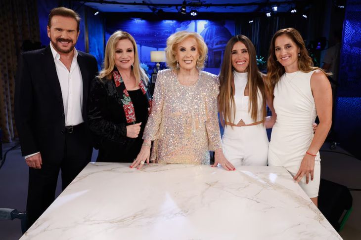 Pimpinela y las hermanas Pastorutti fueron los invitados del primer programa de la temporada. Pimpinela y las hermanas Pastorutti fueron los invitados del primer programa de la temporada.