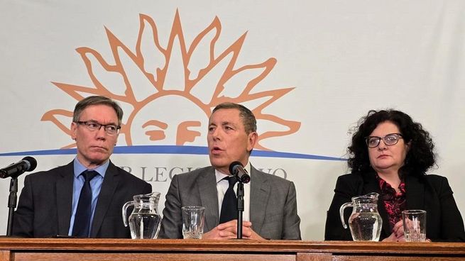 El MEF defiende la presentación de la Rendición de Cuentas, ante las críticas de la oposición.