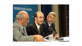 El presidente Néstor Kirchner se reunió con ejecutivos de la empresa Procter & Gamble, con quienes firmó un acuerdo para congelar los precios de los principales artículos de limpieza y tocador que fabrica esa compañía.