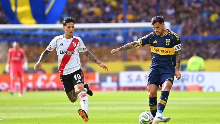 River y Boca dominan con absoluta comodidad el mercado argentino de patrocinio deportivo y lograron construir una brecha cada vez mayor respecto de Independiente, Racing y San Lorenzo. River y Boca dominan con absoluta comodidad el mercado argentino de patrocinio deportivo y lograron construir una brecha cada vez mayor respecto de Independiente, Racing y San Lorenzo.
