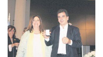 Carmen Polledo reemplaza a Cristian Ritondo, quien ayer recibió una medalla como diputado saliente, al frente de la Legislatura porteña.