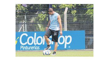 Las tácticas de Diego Simeone dividieron al plantel y también a los dirigentes, que están pensando en reemplazarlo al término del Apertura.